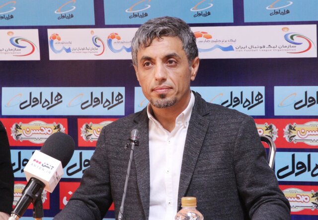 الیاسی: قاطعانه از خطیبی حمایت می‌کنیم