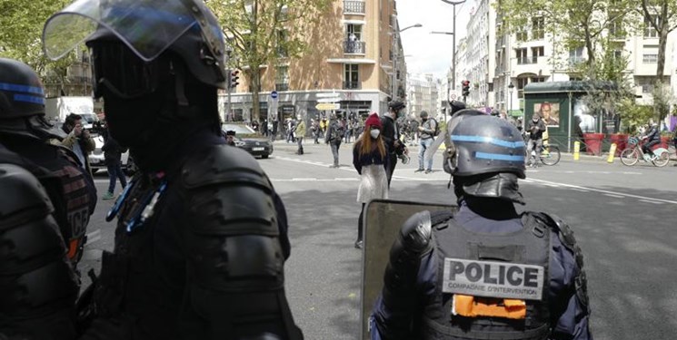 برخورد خشن پلیس با موج تنفر مردمی از صهیونیست‌ها در پاریس+فیلم