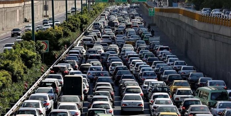 ترافیک در آزادراه‌‌ قز‌وین-کرج-قزوین/محور هراز تا ساعت ۱۷ امروز مسدود است