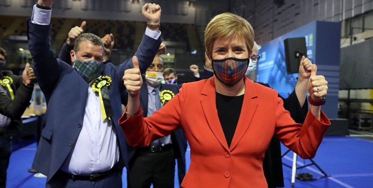 حزب استقلال اسکاتلند در مسیر پیروزی؛ پادشاهی بریتانیا روی لبه تیغ