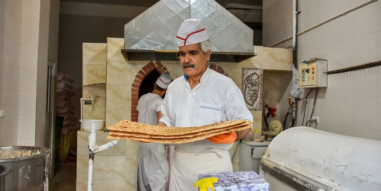 قیمت جدید نان در تهران هنوز اعلام نشده است/  قیمت در استانداری و شورای آرد و نان بررسی شد