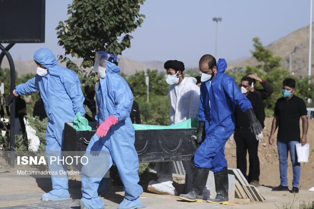 مرگ ۲۷ بیمار طی ۲۴ ساعت در فارس/ کرونا تمام نشده است