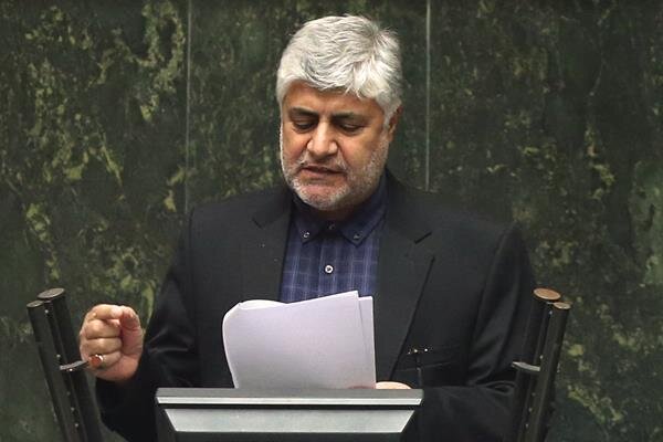 نماینده مردم شیراز خواستار افزایش نظارت وزیر صمت بر روغن و مرغ شد