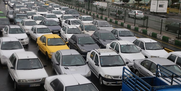 ترافیک ‌در آزادراه و محور تهران-پردیس/تردد پرحجم خودرو در ‌‌آزادراه قزوین-تهران