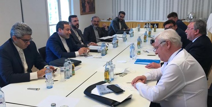 توضیحات اولیانوف درباره دیدار با عراقچی و هیأت ایران در وین توضیحات اولیانوف درباره دیدار با عراقچی و هیأت ایران در وین
