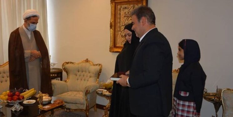 دیدار رئیس سازمان بازرسی کل کشور با خانواده شهدای سازمان بازرسی دیدار رئیس سازمان بازرسی کل کشور با خانواده شهدای سازمان بازرسی