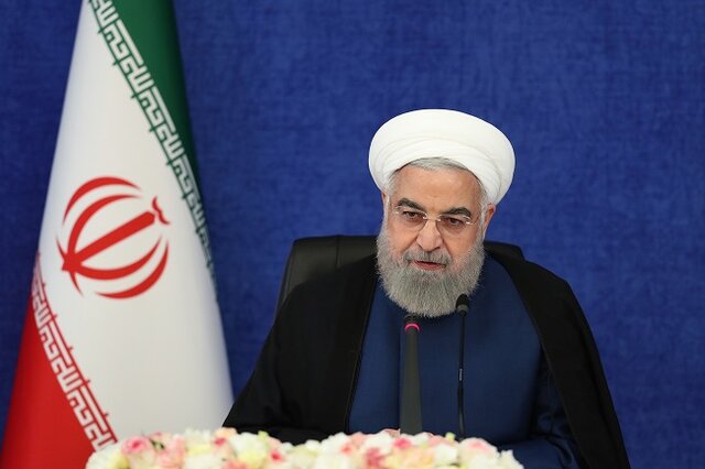 روحانی: برخی با حمله احمقانه به مراکز دیپلماتیک روابط با همسایگان را به هم زدند