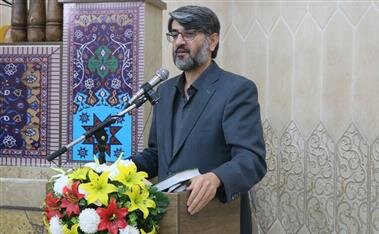 زندانبان یک مربی و یک آموزگار است