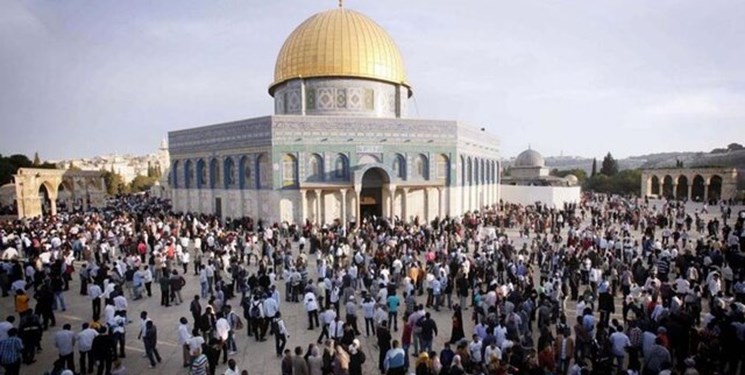 عزیمت جوانان قدس به سمت مسجد الاقصی برای جلوگیری از راهپیمایی صهیونیستها عزیمت جوانان قدس به سمت مسجد الاقصی برای جلوگیری از راهپیمایی صهیونیستها