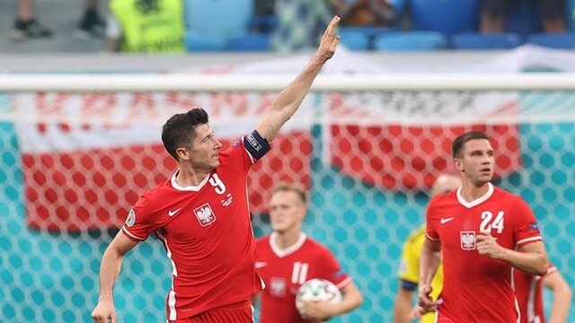 لواندوفسکی گلزن ترین بازیکن لهستان در تاریخ یورو شد