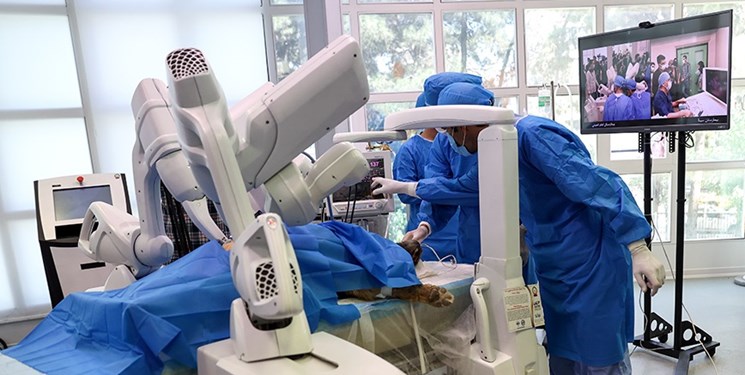 نخستین جراحی از راه دور با ربات ایرانی انجام شد/ ایران پس از آمریکا دومین سازنده ربات جراح می‌شود