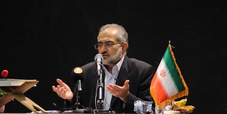نمی شود به آنهایی که میخواهند با تخریب دیگران به قدرت برسند اعتماد کرد نمی شود به آنهایی که میخواهند با تخریب دیگران به قدرت برسند اعتماد کرد