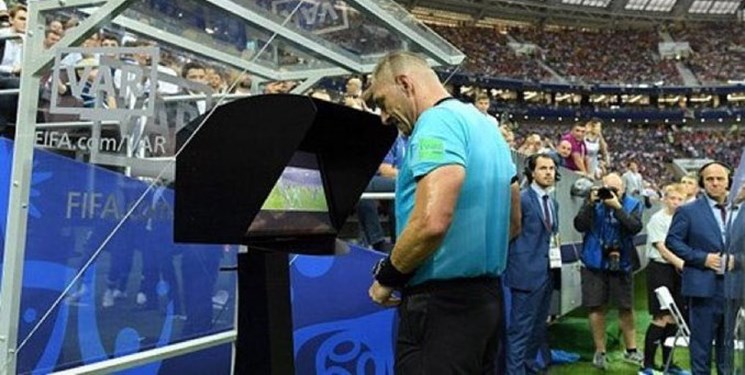 پای VAR  به یورو 2020 باز شد