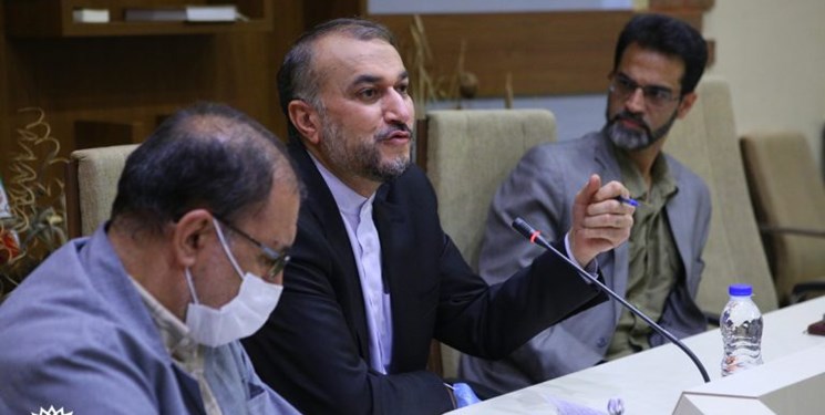 امیر عبداللهیان: کتاب «صبح شام» به توصیه شهید سلیمانی نوشته شد امیر عبداللهیان: کتاب «صبح شام» به توصیه شهید سلیمانی نوشته شد