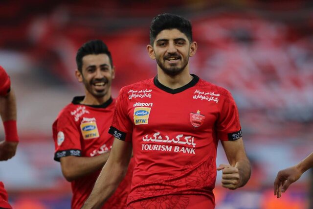 برتری پرسپولیس مقابل گل گهر در نیمه نخست