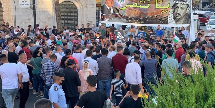 تظاهرات مردمی در رام الله؛ معترضان خواستار «سرنگونی» تشکیلات خودگردان شدند