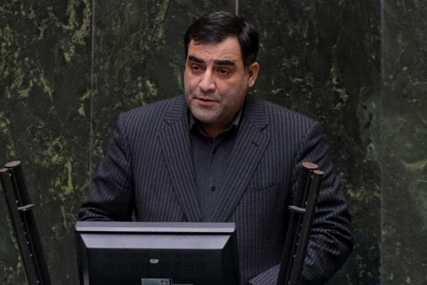 حسینی: جلسه بررسی کمبود آب و قطعی برق در مجلس تشکیل شود