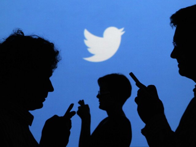 “خلیج توییت‌ها”؛ فعالیت‌ ربات‌های ضدکوبا در توییتر