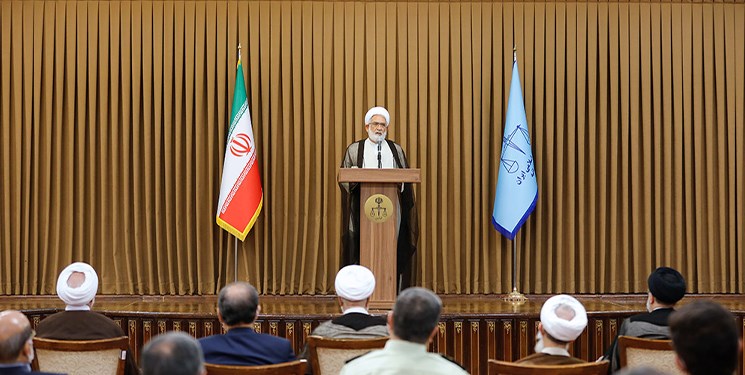 دادستان کل کشور: یکی از انتظارات مجموعه قوه قضائیه، انتخاب ریاست این قوه از درون قوه قضائیه بوده است دادستان کل کشور: یکی از انتظارات مجموعه قوه قضائیه، انتخاب ریاست این قوه از درون قوه قضائیه بوده است