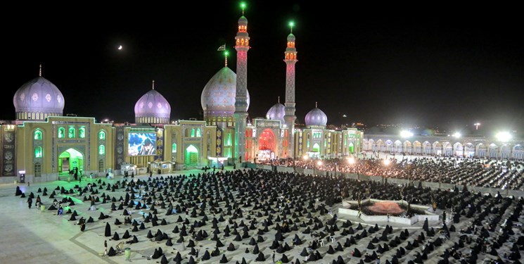 دعاخوانی ۳ مداح سرشناس در مسجد مقدس جمکران دعاخوانی ۳ مداح سرشناس در مسجد مقدس جمکران