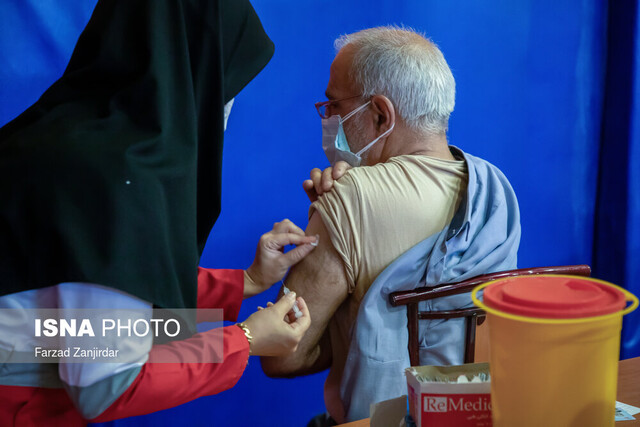 شتاب واکسیناسیون در استان مرکزی/استقبال خوب از واکسن کرونای ایرانی