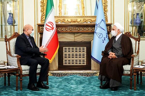 قالیباف: مجلس آمادگی دارد تا رئیس قوه قضائیه را در بهبود عملکرد قوه یاری دهد قالیباف: مجلس آمادگی دارد تا رئیس قوه قضائیه را در بهبود عملکرد قوه یاری دهد