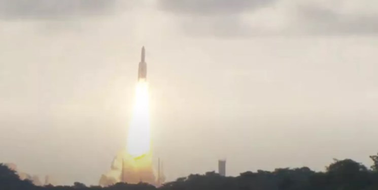 موشک آریان ۵ دو ماهواره ارتباطی را به مدار زمین برد