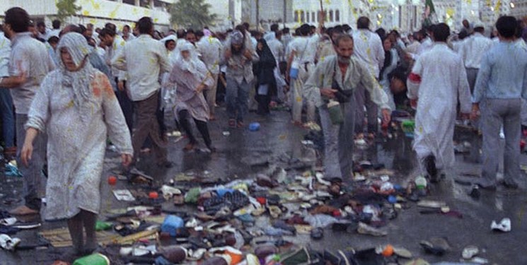 هتک حرمت به زوار ایرانی در حج ۳۴ سال پیش/ سعودی‌ها به بانوان هم رحم نکردند+عکس
