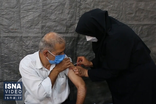 ویدئو / واکسیناسیون افراد ۶۰ سال به بالا در قزوین