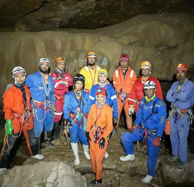 پاک‌سازی عمیق‌ترین غار جنوب‌غربی کشور با همکاری غارنوردان خوزستانی