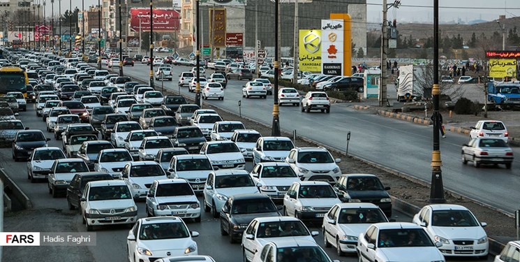 آخرین وضعیت ترافیک محورهای خروجی تهران پس از اعلام تعطیلات/ تردد در جادهها بیشتر شد آخرین وضعیت ترافیک محورهای خروجی تهران پس از اعلام تعطیلات/ تردد در جادهها بیشتر شد