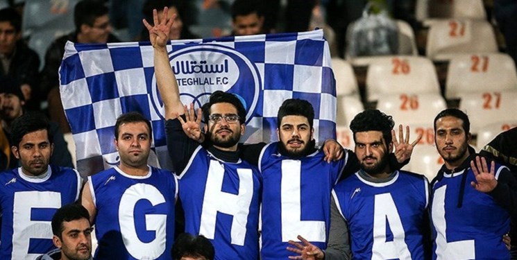 اعتراض شبانه هواداران به مددی/ این خریدها در حد استقلال نیستند+فیلم اعتراض شبانه هواداران به مددی/ این خریدها در حد استقلال نیستند+فیلم