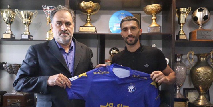 حسینی در استقلال ماندنی شد حسینی در استقلال ماندنی شد