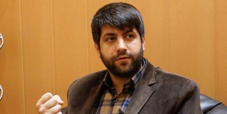 دولت معضل قیمت‌گذاری دستوری در اقتصاد را حل کند/ معیشت مردم بهانه‌ای برای رفتار نادرست دولت‌ها