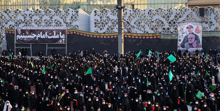 زنان عاشورایی در میدان امام حسین(ع) تجمع میکنند زنان عاشورایی در میدان امام حسین(ع) تجمع میکنند