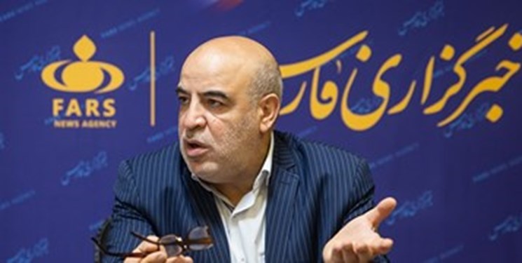 شاکری: ربط دادن مشکلات اقتصادی به تحریم نوعی خودتحریمی است