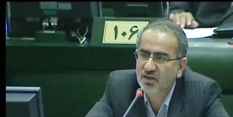 قادری: دولت توجه جدی به فارس درباره وضعیت بیمارستان ها و تامین دارو کند
