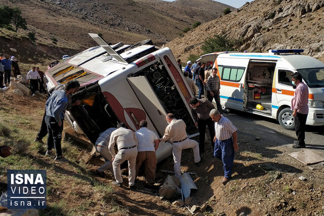 ویدئو / روایت شاهدان از واژگونی اتوبوس مرگ