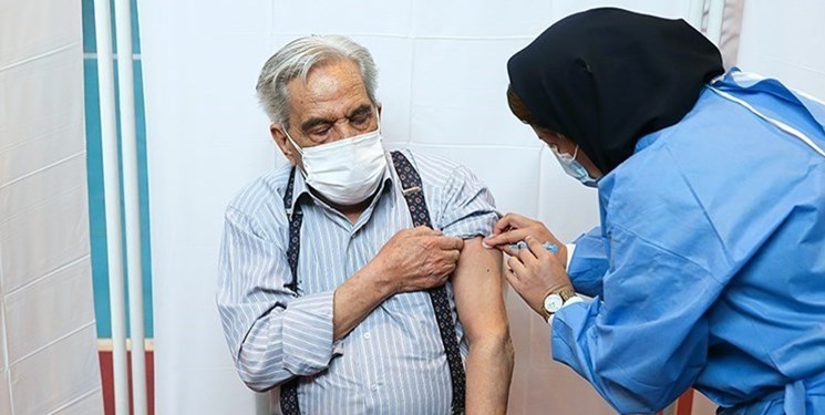 چگونه با عوارض واکسیناسیون کرونا مقابله کنیم؟+فیلم