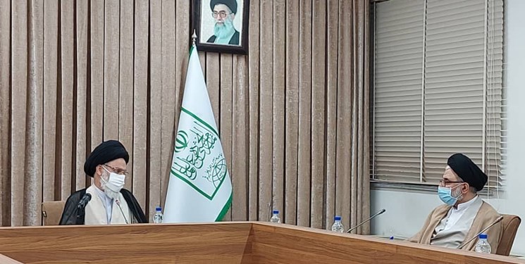 آیت الله حسینی بوشهری: وزارت اطلاعات با رویکرد مردمی در جهت مبارزه با فساد اقدام عملی انجام دهد