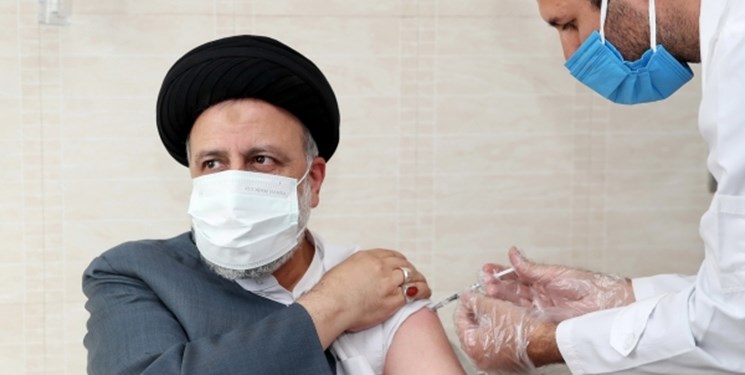 آیت الله رئیسی دوز دوم واکسن ایرانی برکت را دریافت کرد