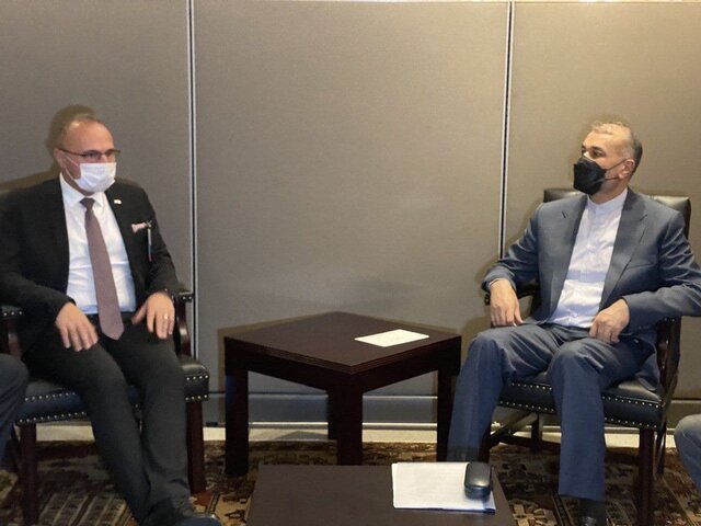اعلام آمادگی تهران برای برگزاری کمیسیون مشترک اقتصادی ایران و کرواسی بعد از ۱۶ سال اعلام آمادگی تهران برای برگزاری کمیسیون مشترک اقتصادی ایران و کرواسی بعد از ۱۶ سال