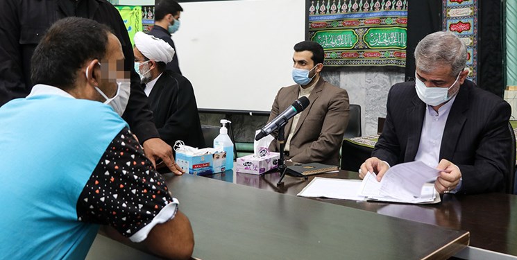 بازدید دادستان تهران به همراه ۱۰۳ قاضی از زندان رجایی شهر بازدید دادستان تهران به همراه ۱۰۳ قاضی از زندان رجایی شهر