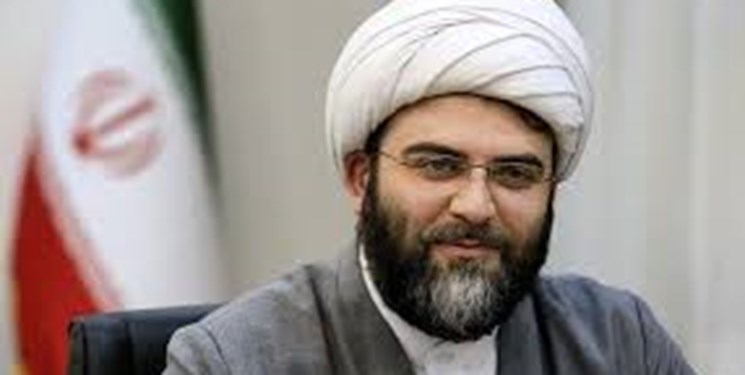 حجت الاسلام قمی به شهردار تهران تبریک گفت