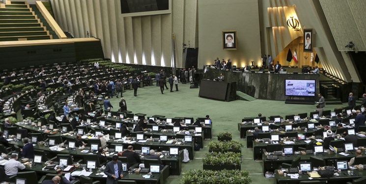حسین زاده بحرینی: مجلس شفافیت را از خود آغاز کرده و سراغ سایر دستگاه‌ها می‌رود