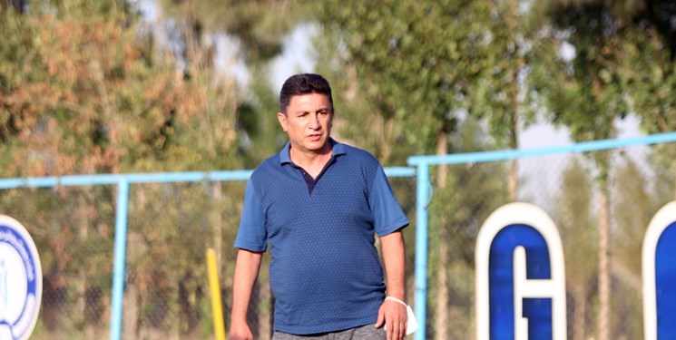 در آستانه بازی با پرسپولیس؛دستیار جدید قلعه‌نویی در تمرینات گل‌گهر حاضر شد +عکس