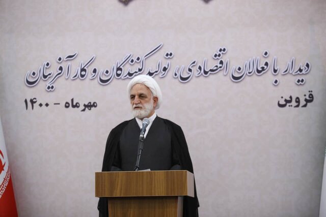 محسنی اژه‌ای: فرآیند صدور مجوزهای مورد نیاز فعالان اقتصادی تسریع شود