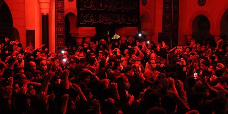 مهمانی عزاداران حضرت رقیه(س) در حرم‌های سوریه کنار سفره سبز دردانه+عکس و فیلم