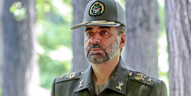 وزیر دفاع: سردار فیروزآبادی عمر با برکت خود را صرف اقتدار نیروهای مسلح کرد