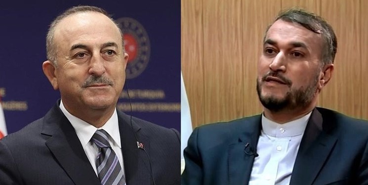 آناتولی: تماس تلفنی وزیر خارجه ترکیه با همتایان ایرانی و اماراتی آناتولی: تماس تلفنی وزیر خارجه ترکیه با همتایان ایرانی و اماراتی